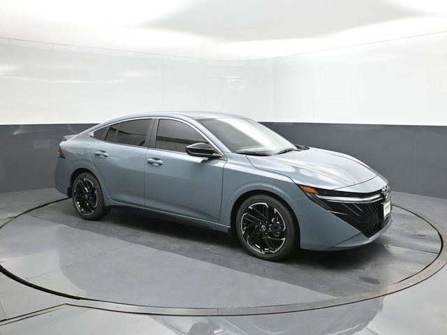 New 2026 Nissan Sentra SR w/ Floor Mat Package image 17