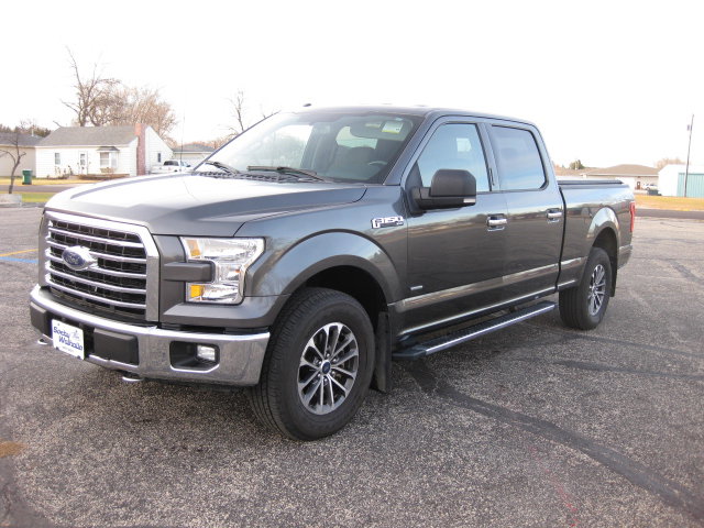 Used 2017 Ford F150 XLT w/ Equipment Group 302A Luxury image 2