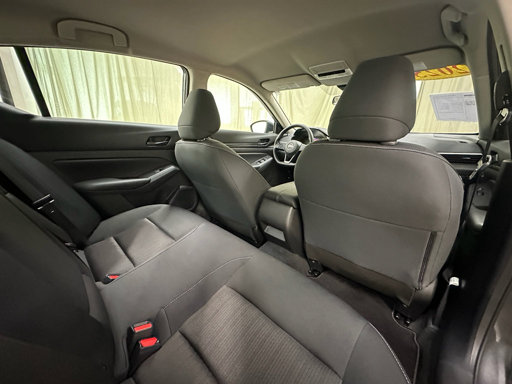 Used 2025 Nissan Altima 2.5 S FWD image 19