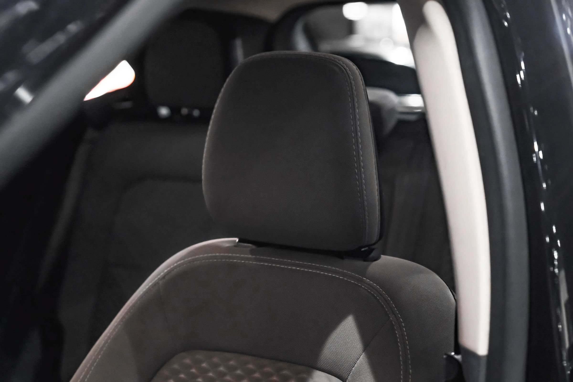 Used 2020 Ford Escape SE AWD/4WD image 30