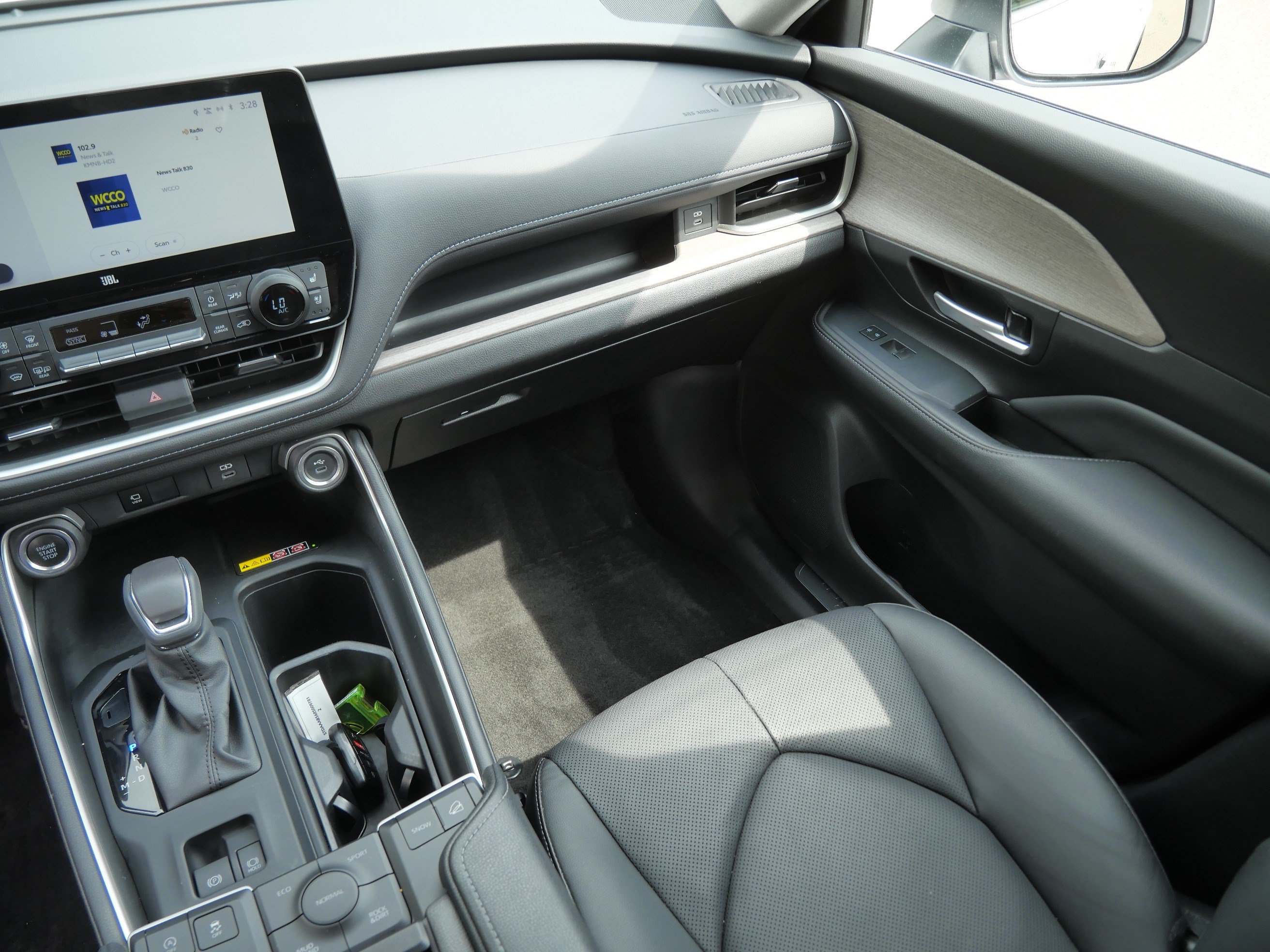 Certified 2024 Toyota Grand Highlander AWD image 12