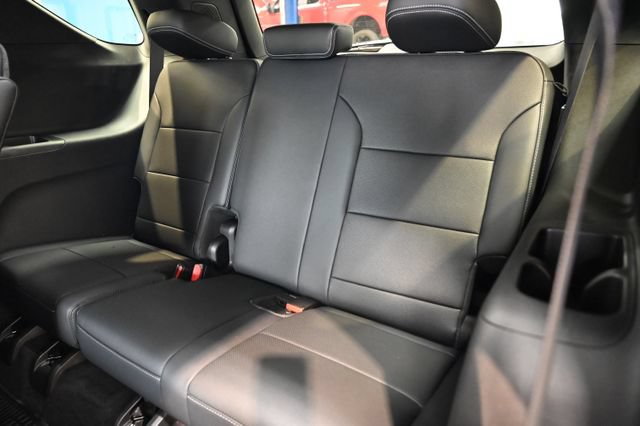 New 2026 Chevrolet Traverse LT w/ Driver Confidence Package FWD image 12