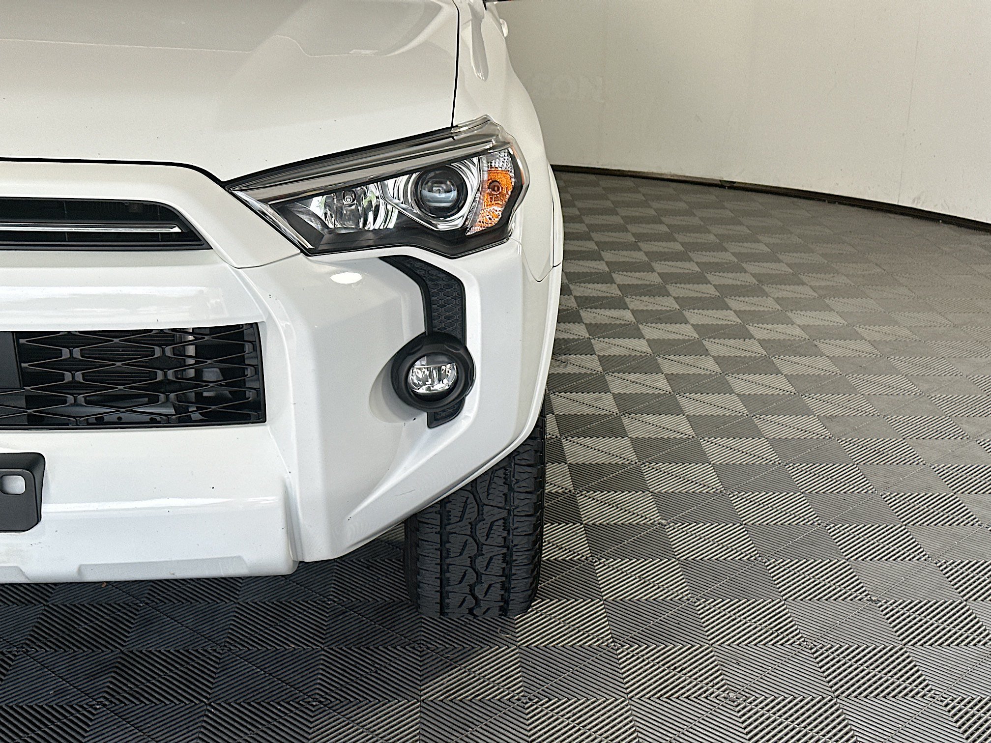 Used 2021 Toyota 4Runner SR5 Premium AWD/4WD image 9