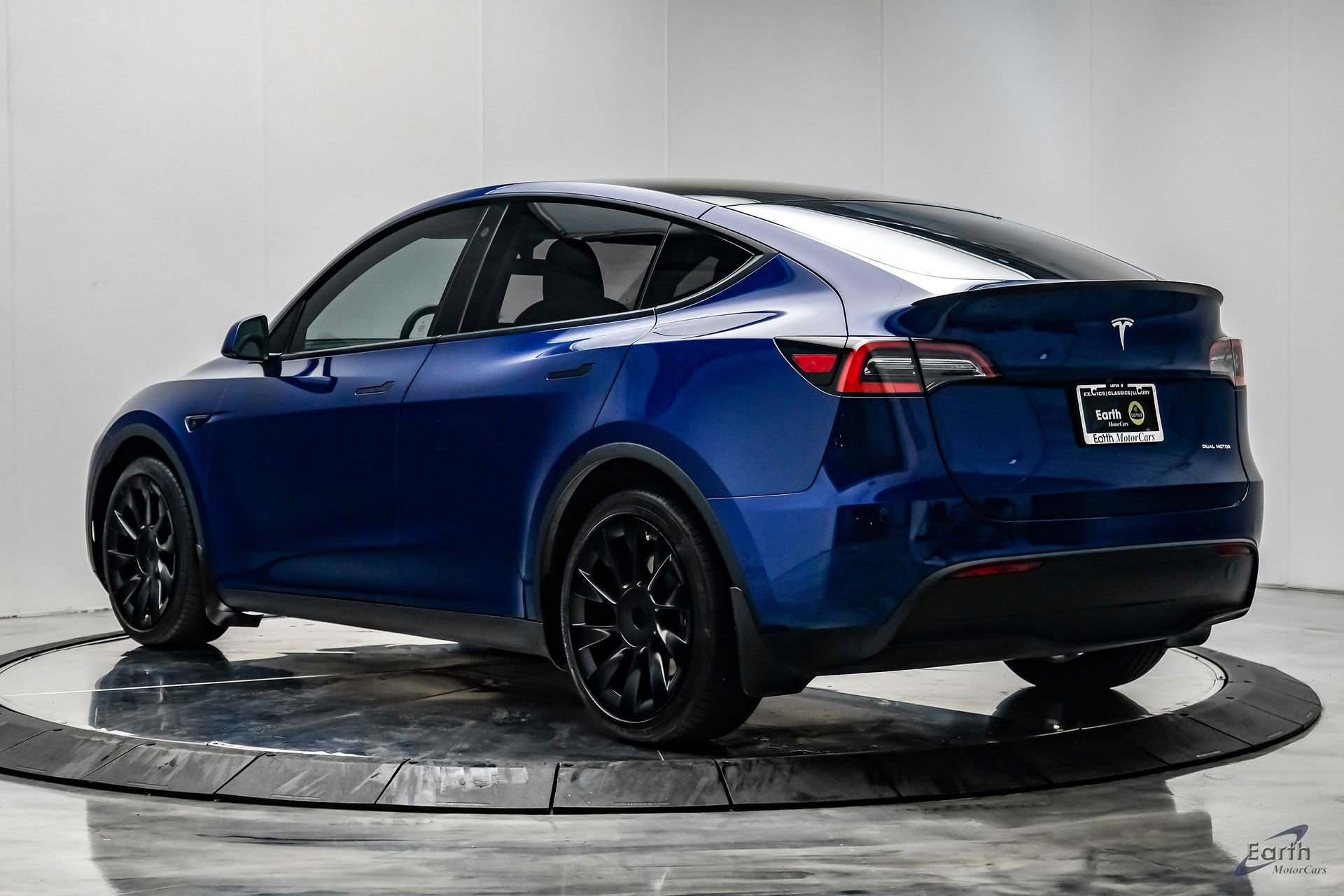 Used 2021 Tesla Model Y Long Range AWD/4WD image 9