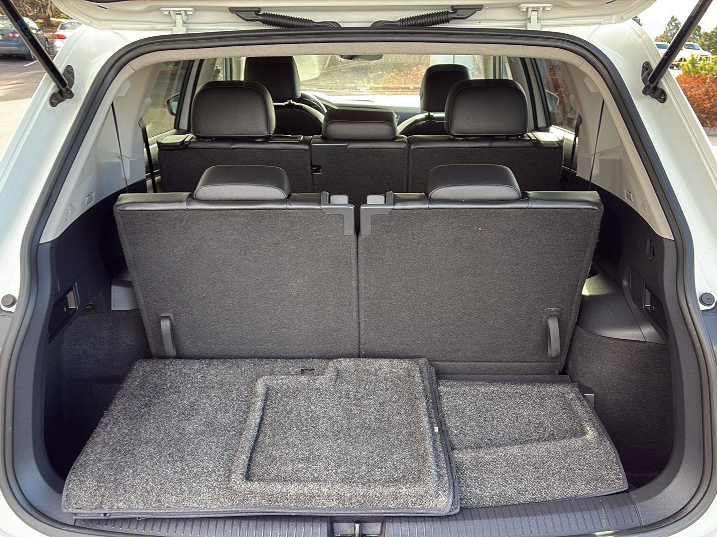 Used 2020 Volkswagen Tiguan SE image 7