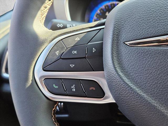 New 2026 Chrysler Pacifica Pinnacle image 14