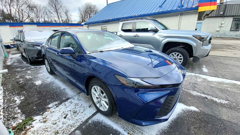 Used 2026 Toyota Camry XSE image 5