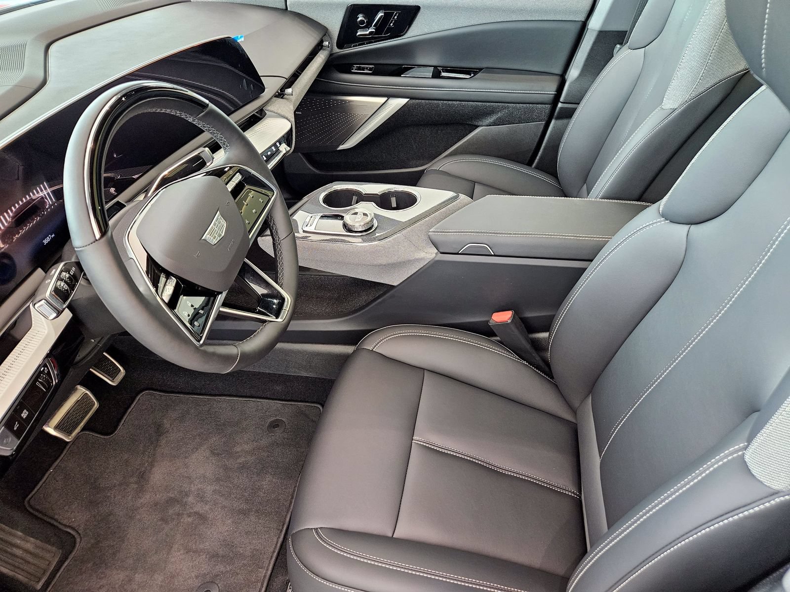 New 2026 Cadillac Optiq Luxury 1 AWD/4WD image 15