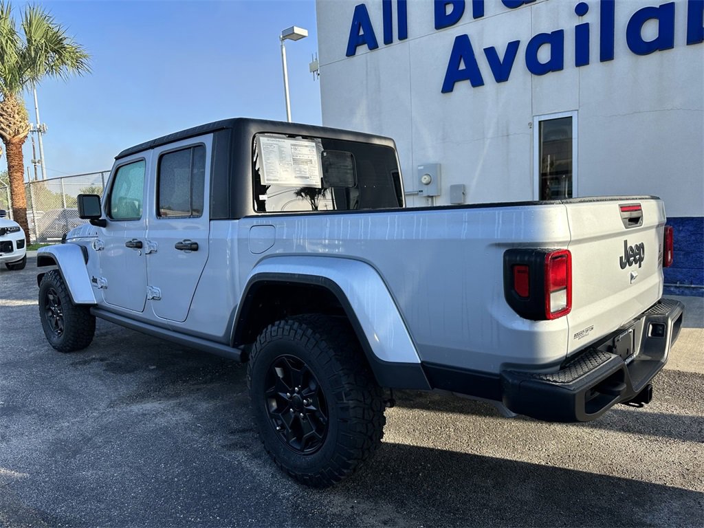 New 2023 Jeep Gladiator Willys image 14
