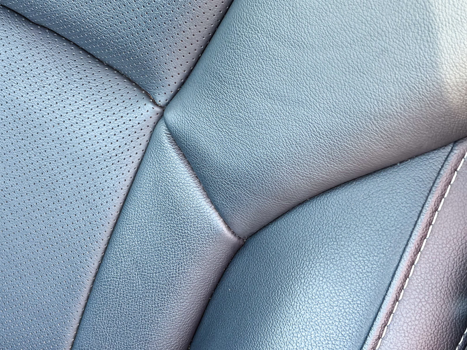 Used 2018 Subaru Impreza 2.0i Limited w/ Popular Package #2 image 24