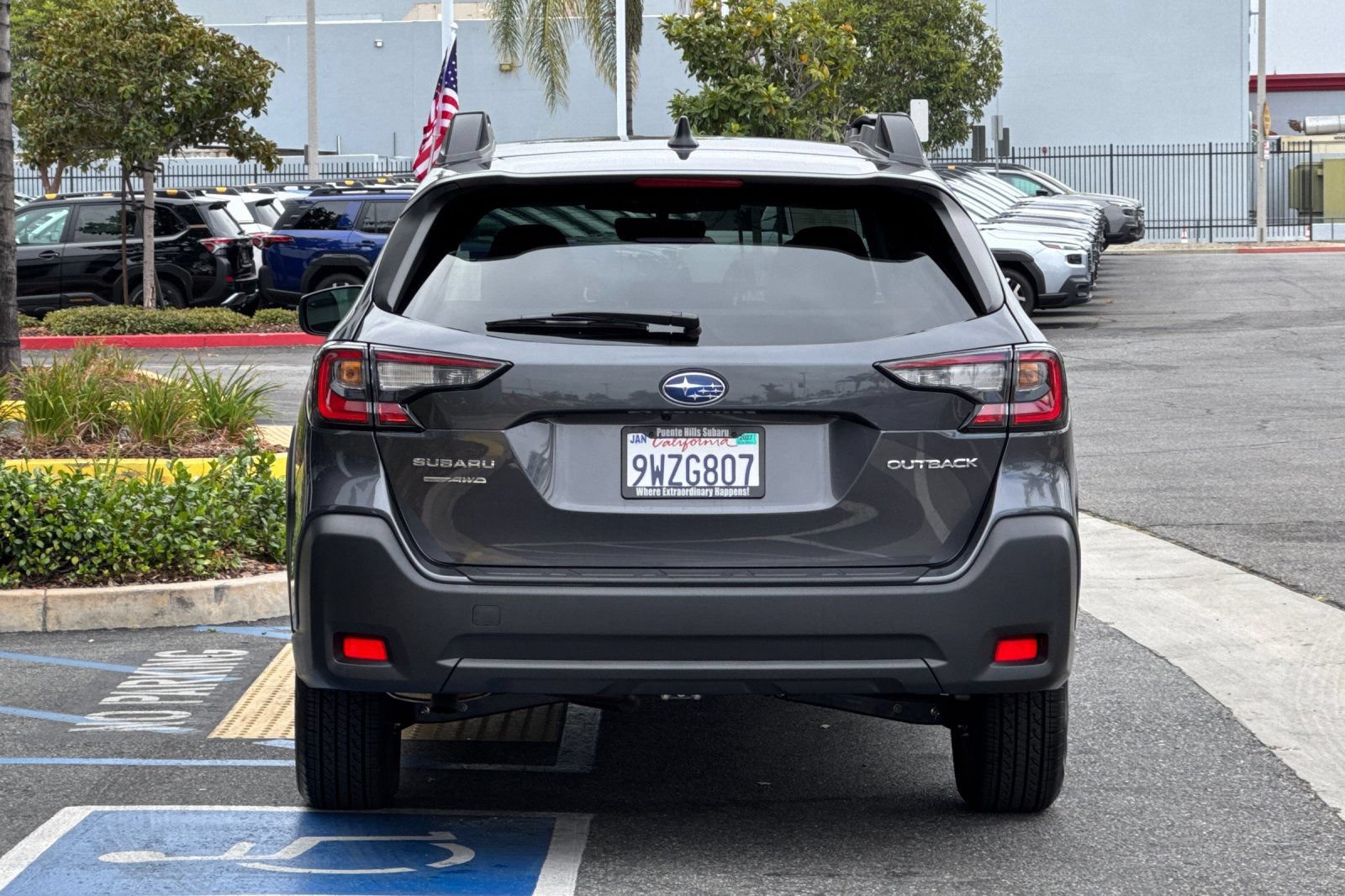 Certified 2025 Subaru Outback Premium AWD/4WD image 5