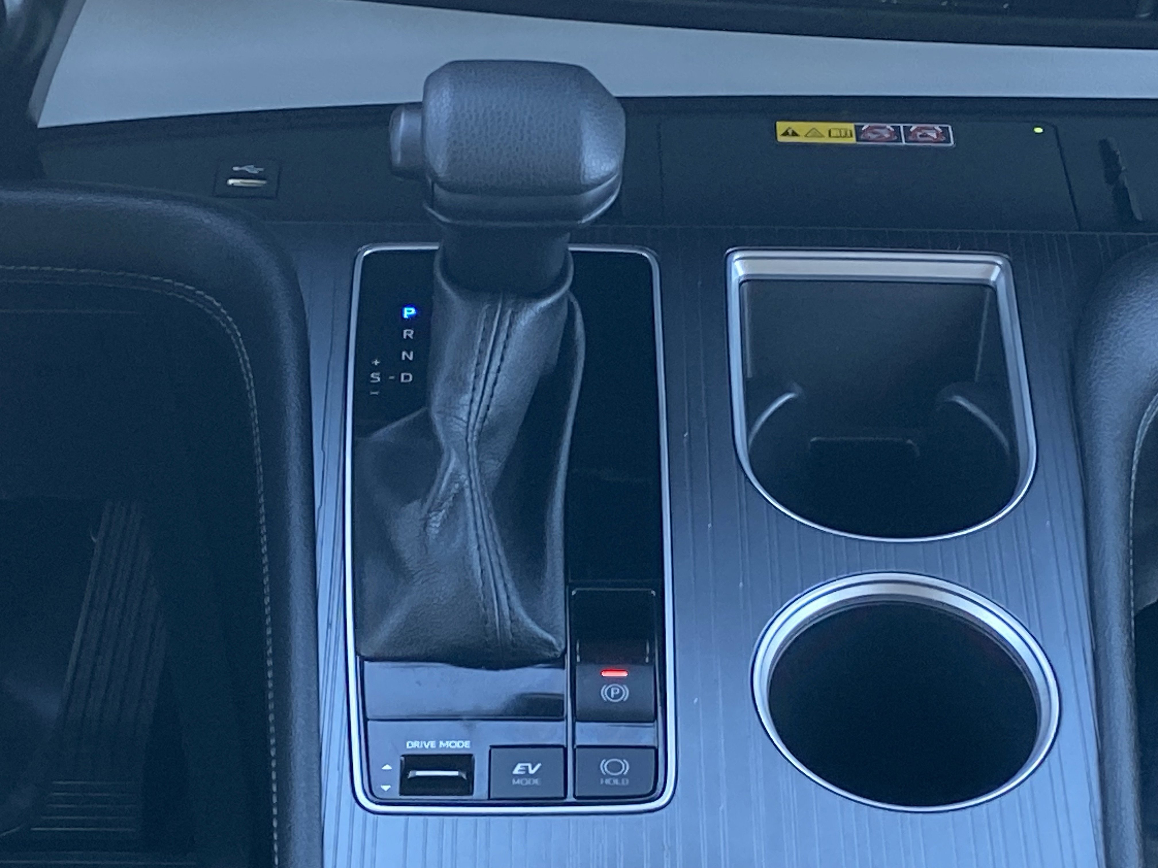 Certified 2025 Toyota Sienna LE FWD image 16