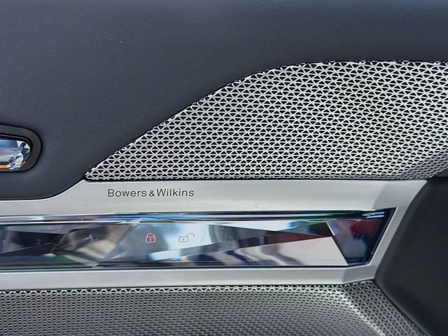 Used 2025 BMW i7 eDrive50 w/ Premium Package RWD image 23