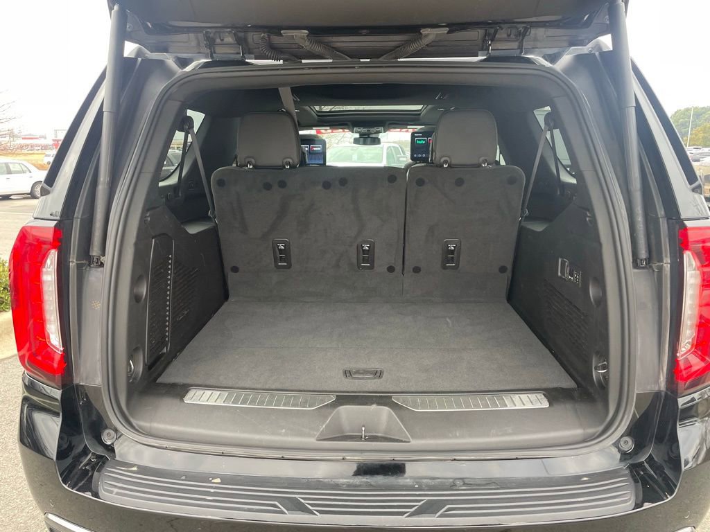 Used 2024 GMC Yukon XL AT4 w/ AT4 Premium Package image 7