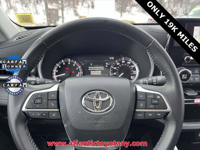 Certified 2024 Toyota Highlander XLE image 34