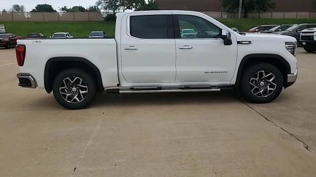 New 2026 GMC Sierra 1500 SLT w/ SLT Premium Plus Package AWD/4WD image 9