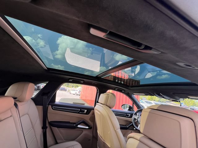 Used 2019 Porsche Cayenne Turbo AWD/4WD image 36
