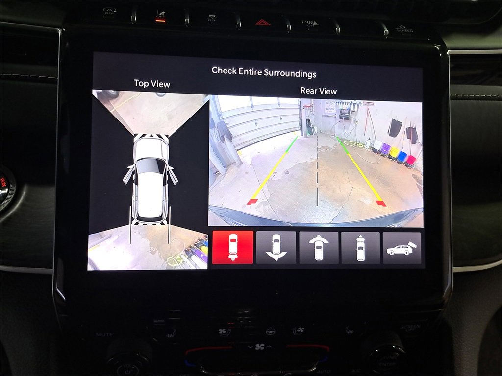 Certified 2022 Jeep Grand Cherokee Limited w/ Luxury Tech Group II image 23