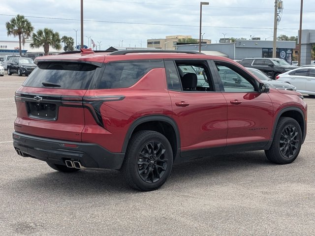 Used 2024 Chevrolet Traverse LT w/ Midnight/Sport Edition image 5