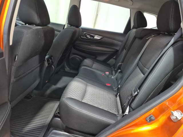 Used 2020 Nissan Rogue SV w/ Sun & Sound Touring Package AWD/4WD image 13