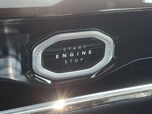 New 2026 Jeep Grand Cherokee Altitude AWD/4WD image 16