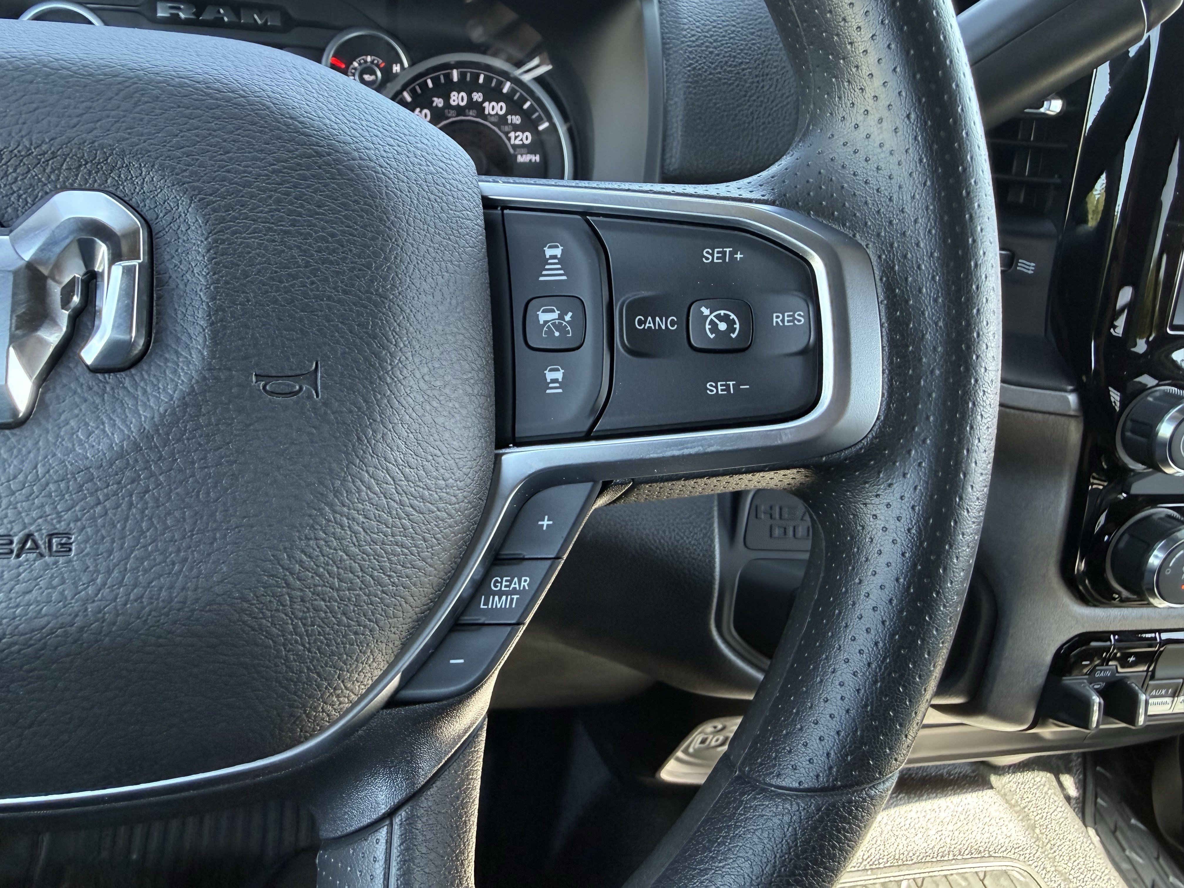 New 2026 RAM 3500 Tradesman AWD/4WD image 19