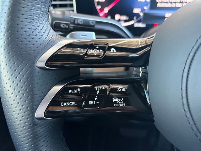 Used 2025 Mercedes-Benz GLS 450 4MATIC image 6