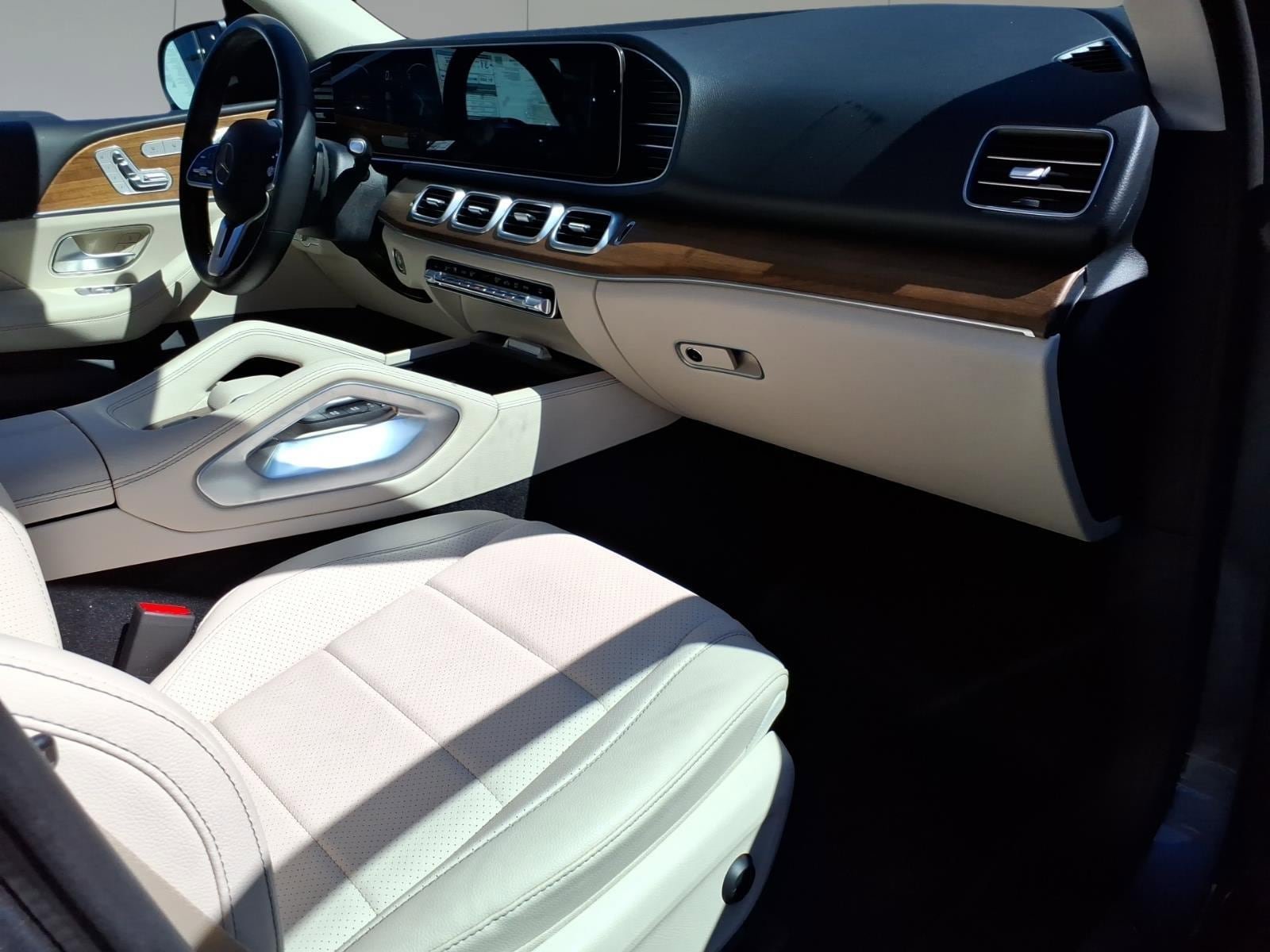 Used 2022 Mercedes-Benz GLE 350 4MATIC image 7