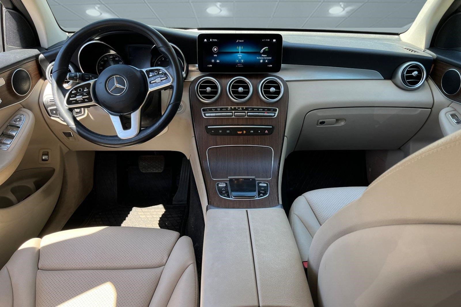 Used 2021 Mercedes-Benz GLC 300 image 7