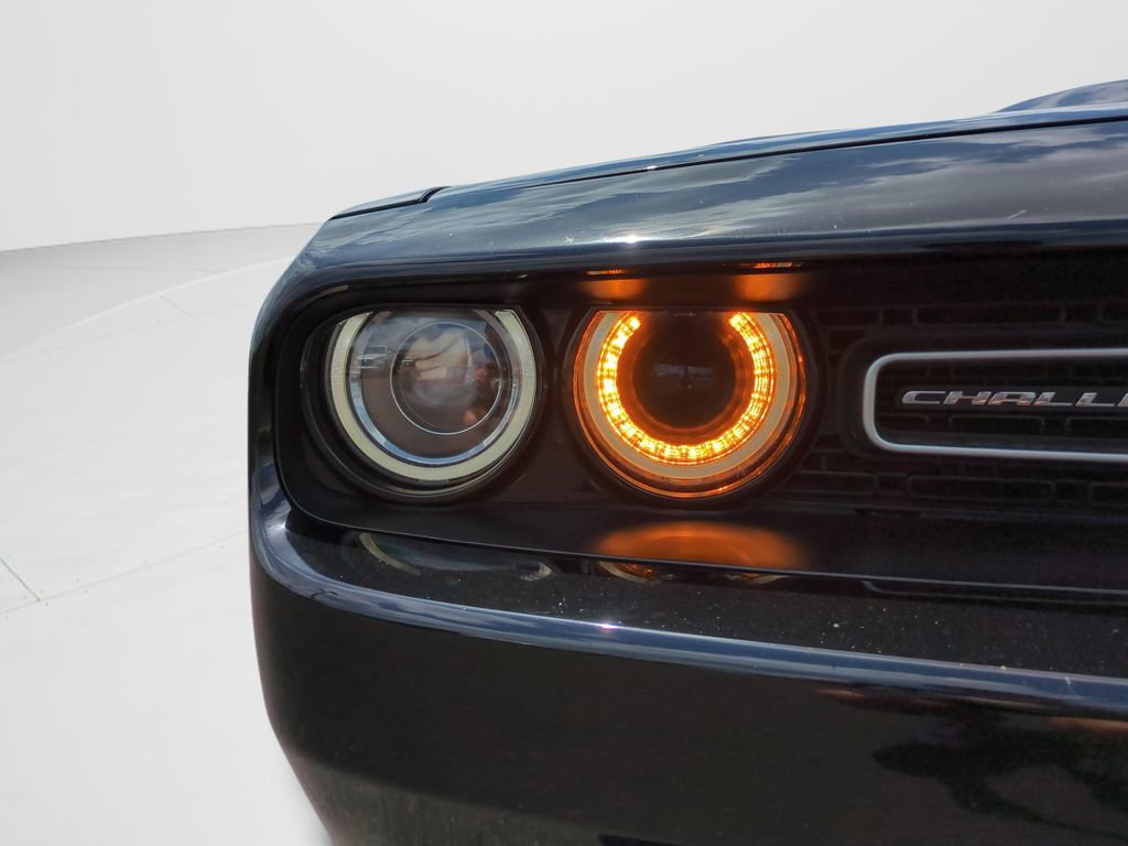 Used 2022 Dodge Challenger R/T RWD image 25