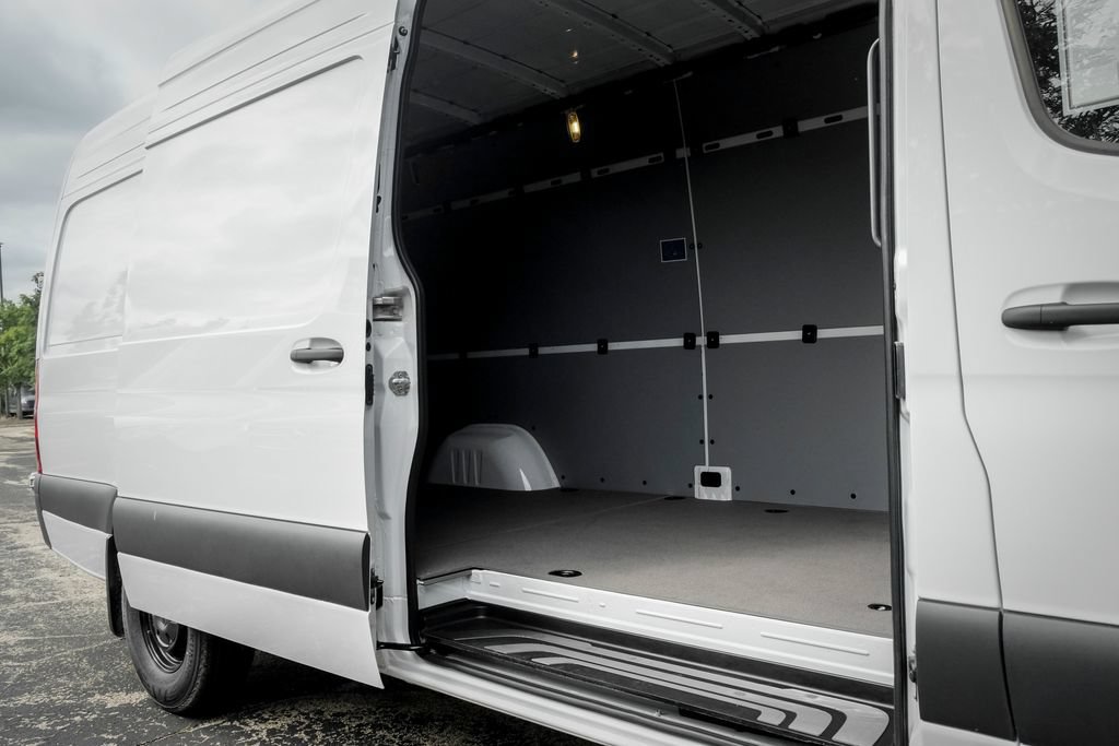New 2026 Mercedes-Benz Sprinter 2500 image 10