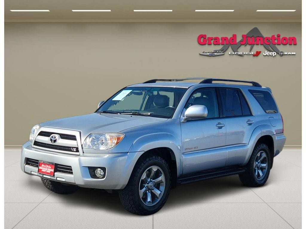 Used 2007 Toyota 4Runner Limited AWD/4WD image 2