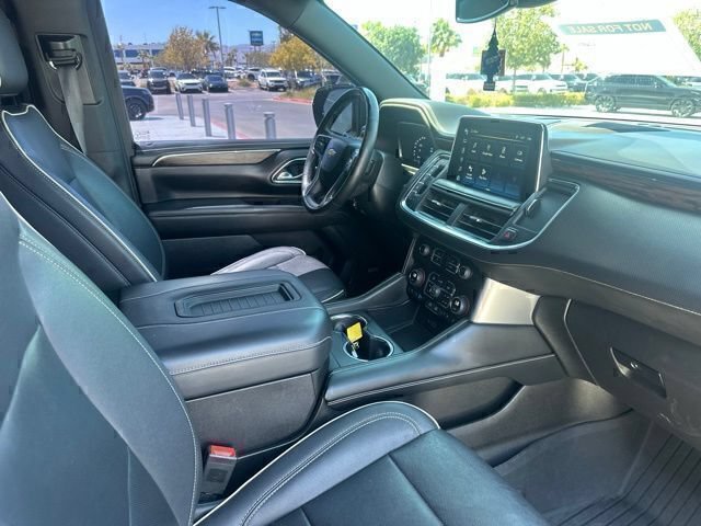 Used 2023 Chevrolet Suburban Premier AWD/4WD image 9