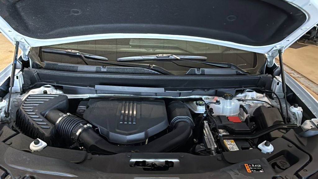 Used 2025 GMC Acadia Elevation w/ Elevation Premium Package image 11