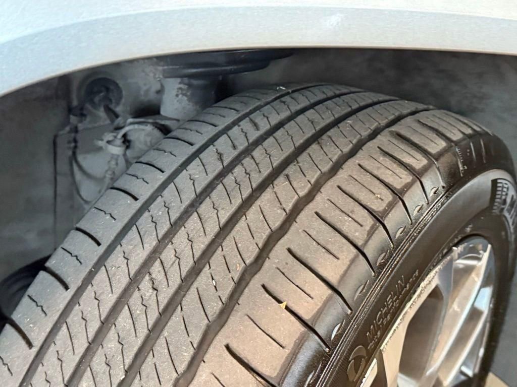 Used 2023 GMC Acadia Denali w/ Denali Ultimate Package image 20