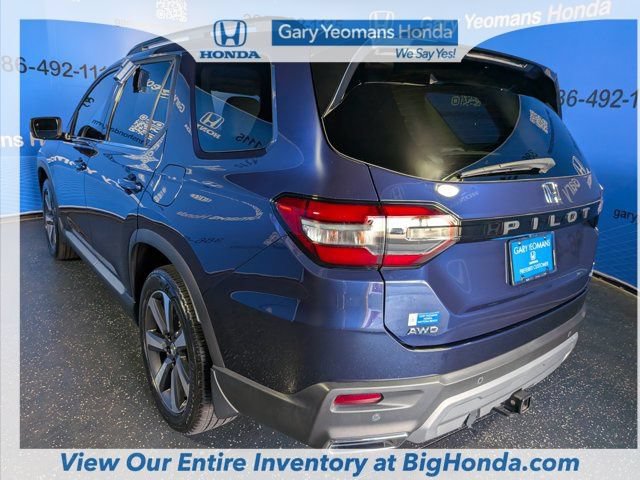 Certified 2025 Honda Pilot Elite image 9