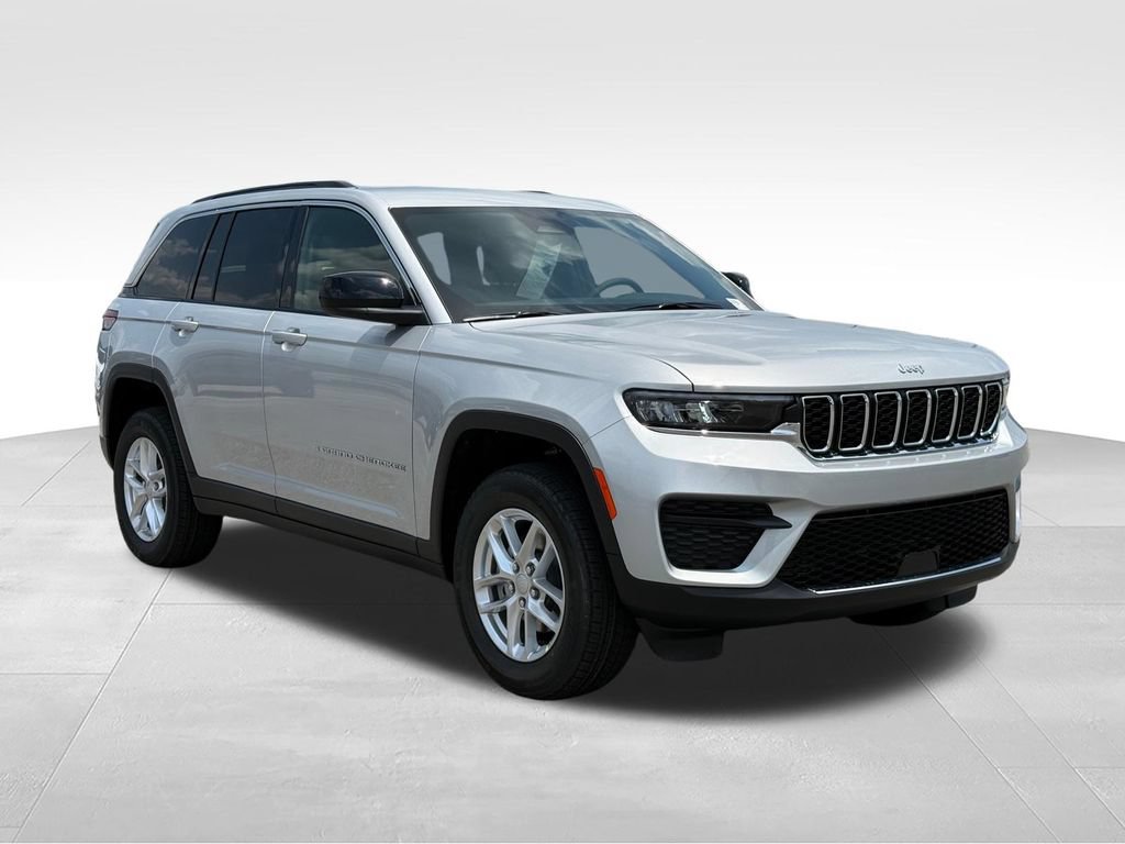 New 2026 Jeep Grand Cherokee Laredo RWD image 31