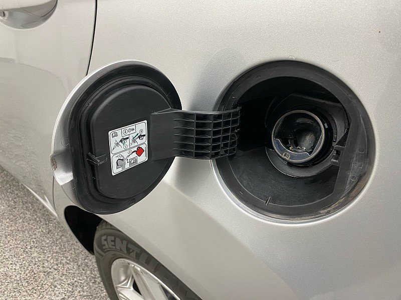 Used 2019 Ford Fiesta SE image 28