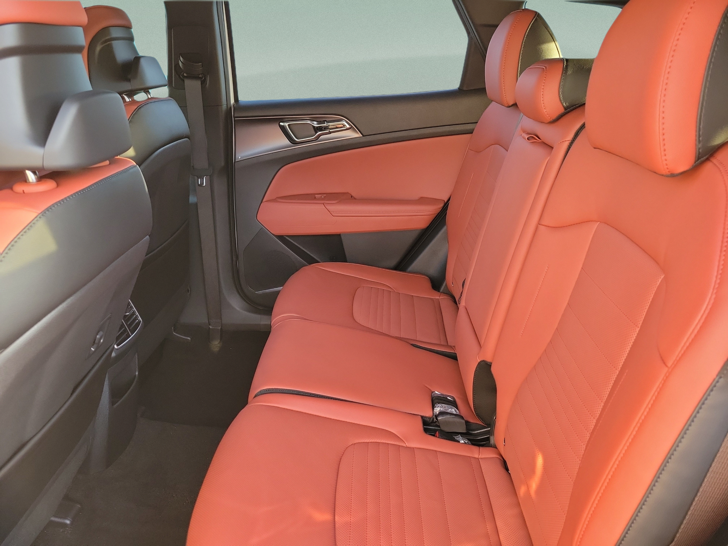 New 2027 Kia Sportage SX FWD image 6