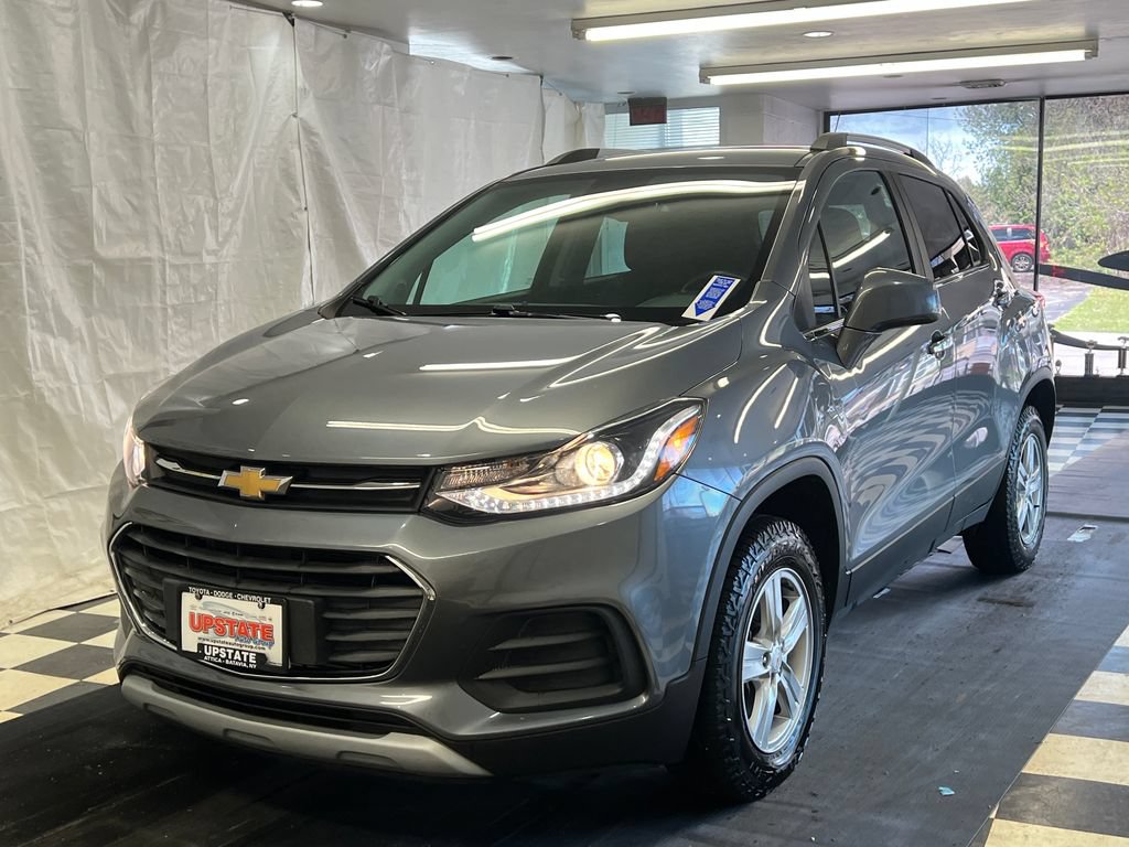 Used 2019 Chevrolet Trax LT w/ LT Convenience Package AWD/4WD video 3