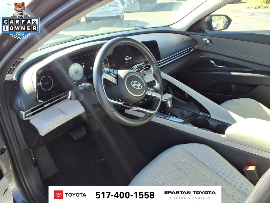 Used 2025 Hyundai Elantra Limited FWD image 14