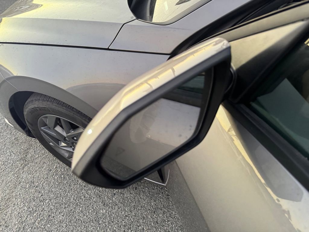 Used 2024 Hyundai Elantra SEL image 34