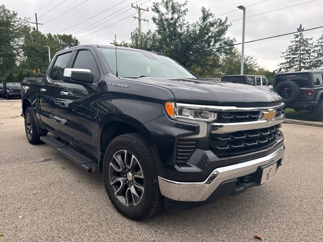 Used 2022 Chevrolet Silverado 1500 LT AWD/4WD image 8