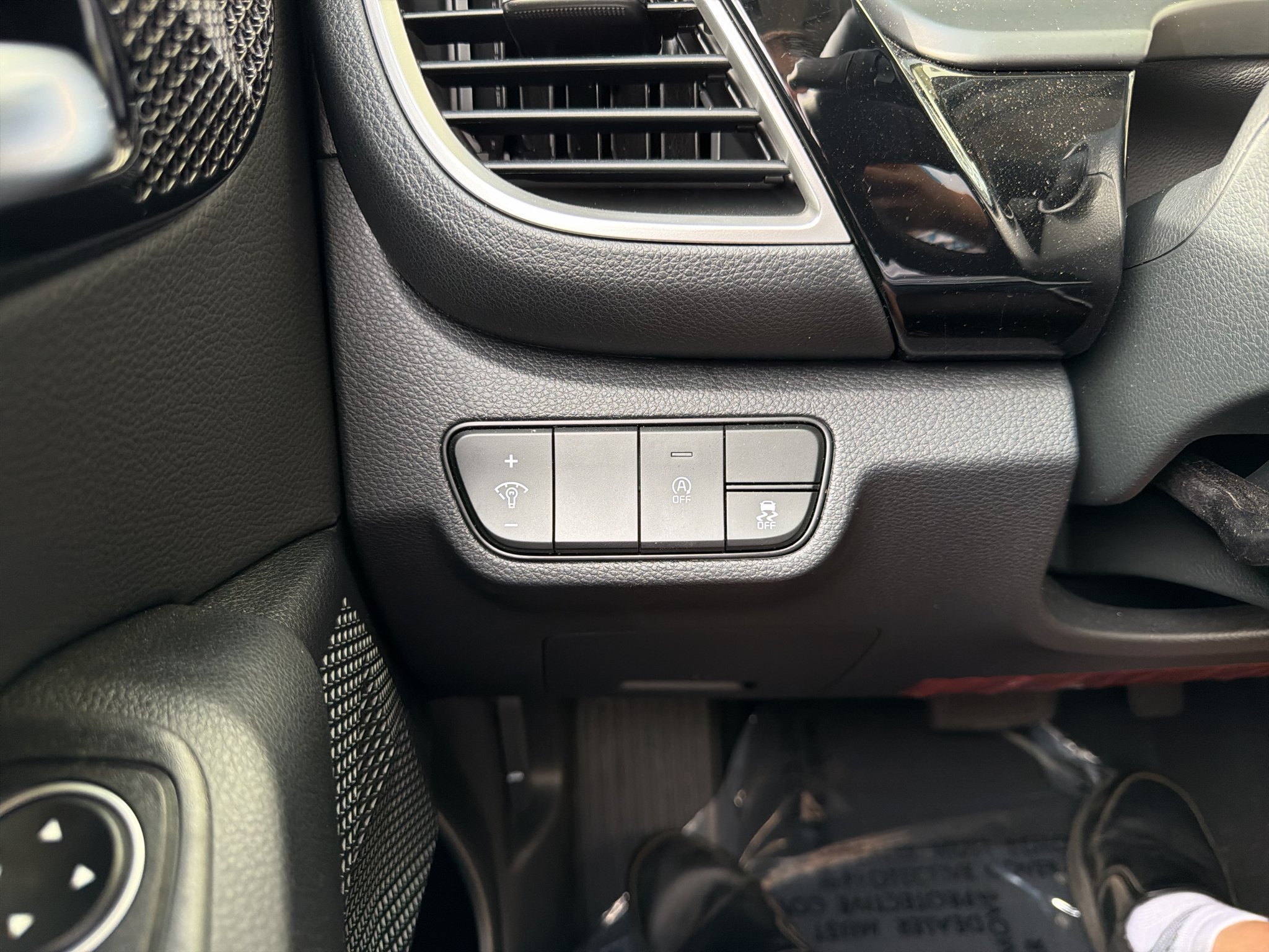 New 2026 Kia Seltos S AWD/4WD image 22