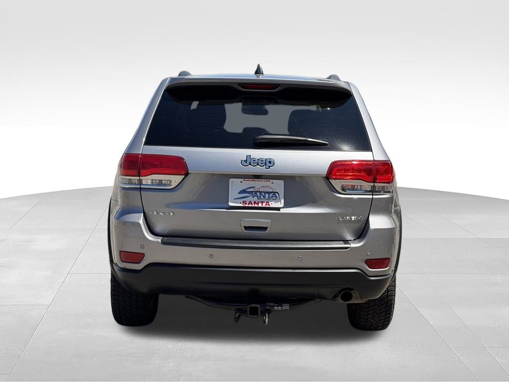 Used 2019 Jeep Grand Cherokee Laredo AWD/4WD image 14