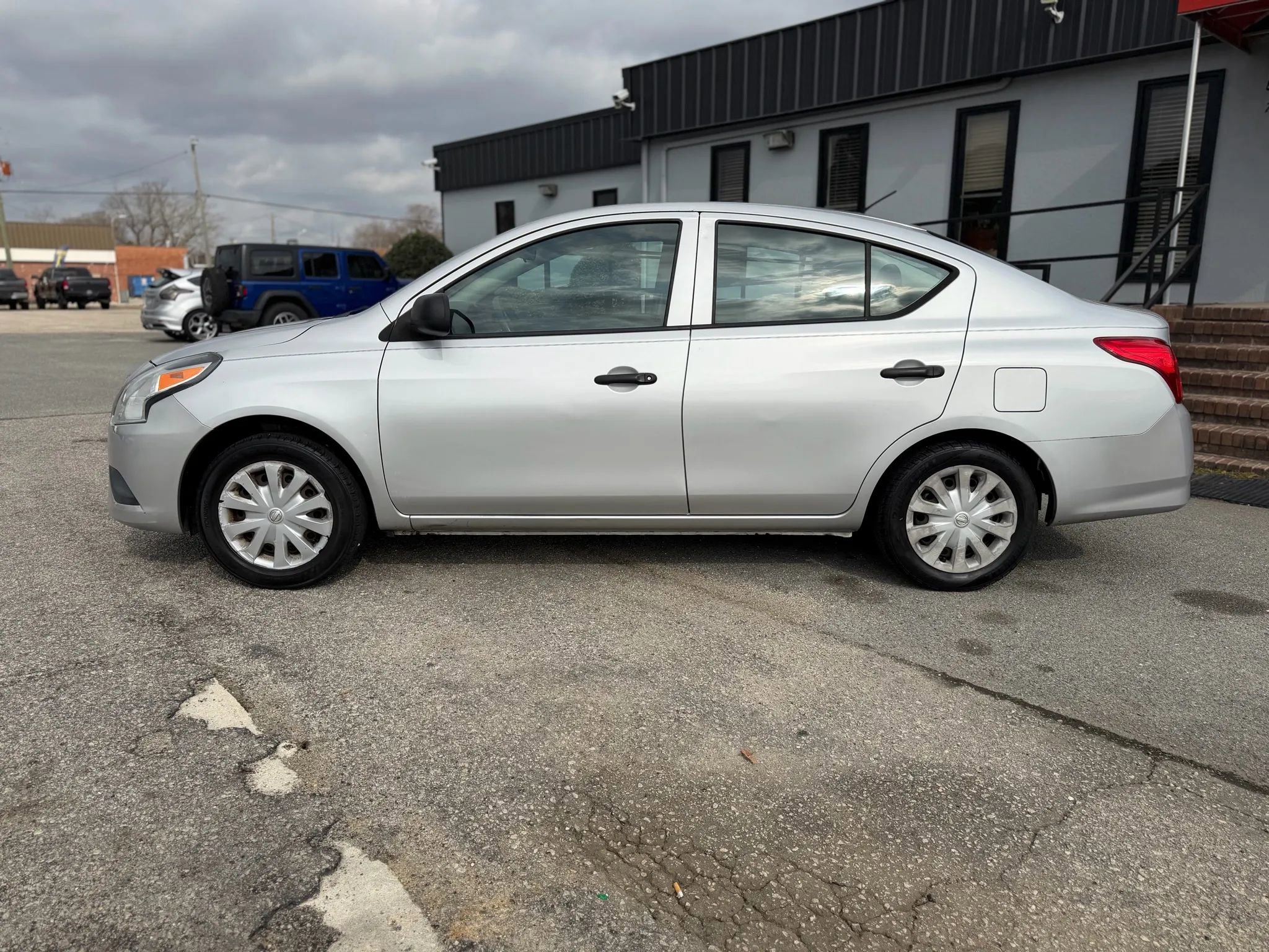Used 2015 Nissan Versa S image 10