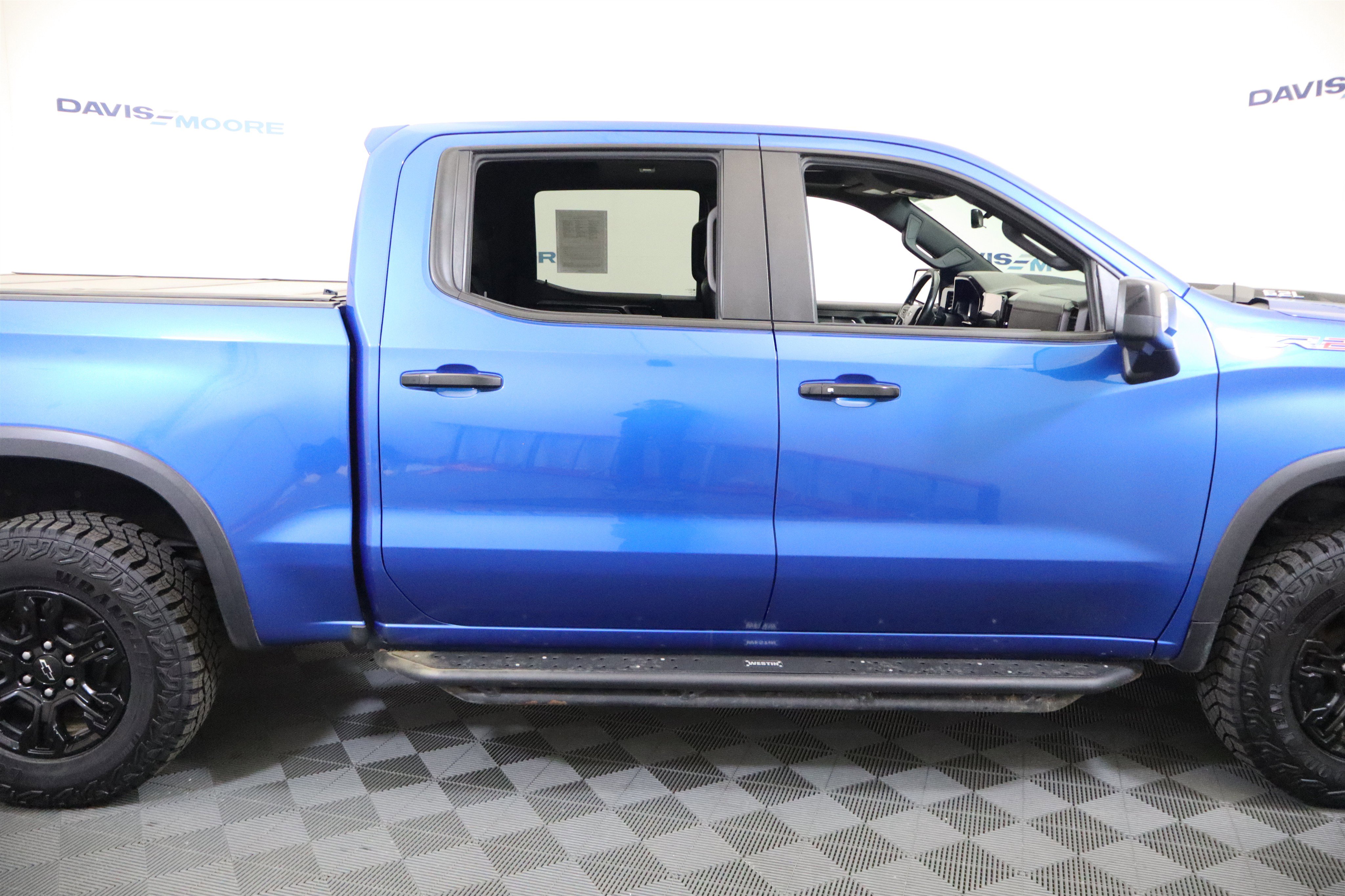 Used 2022 Chevrolet Silverado 1500 ZR2 w/ Technology Package image 4