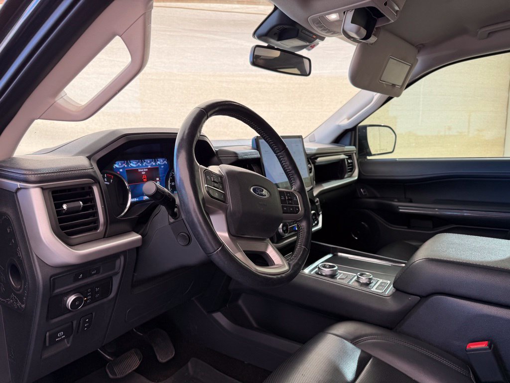 Used 2022 Ford Expedition XLT AWD/4WD image 12