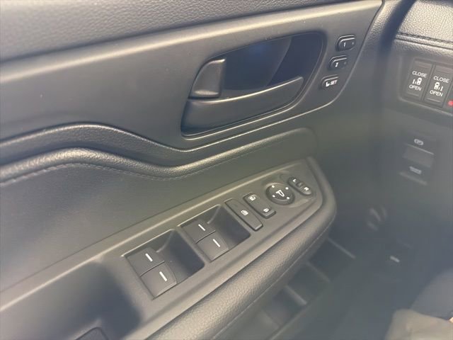 Used 2025 Honda Odyssey EX-L image 26