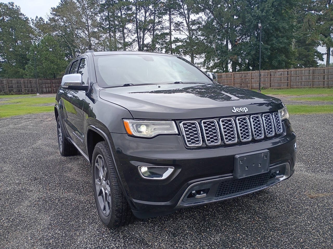 Used 2019 Jeep Grand Cherokee Overland AWD/4WD image 3